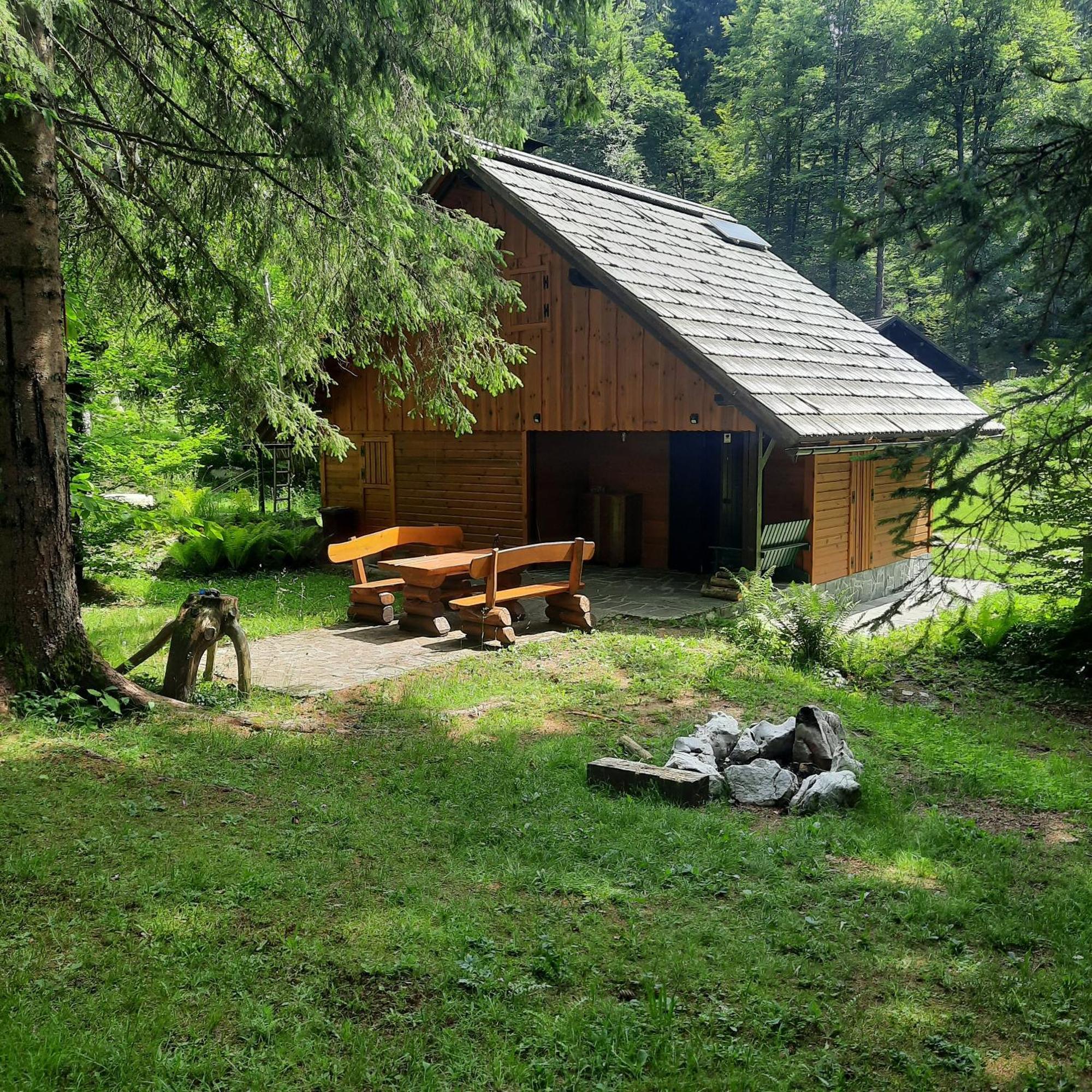 Koca V Gozdu, Forest House Near Bled Eksteriør billede